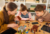 LEGO Minecraft 21278 De Plunderaar buitenpost en Verwoester